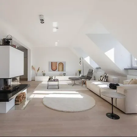 Hemingway Penthouse With Fireplace/Chimney Munich Exterior photo