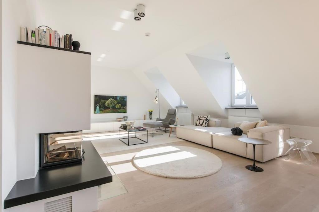 Hemingway Penthouse With Fireplace/chimney Apartment *